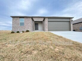 92 Kelton Ln in East End, AR - Building Photo