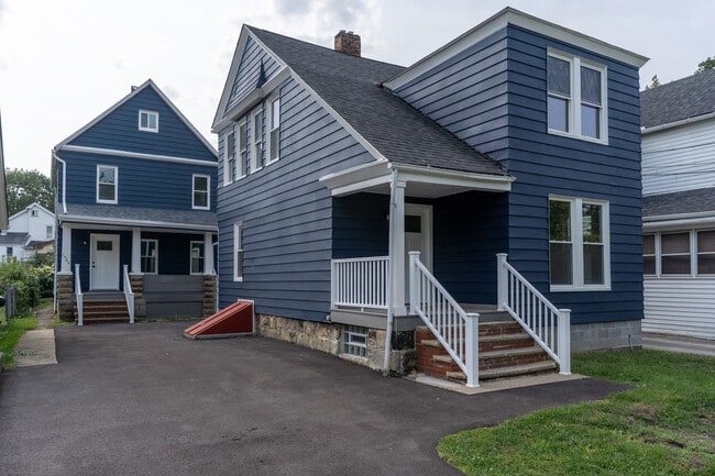 property at 1464 E 123rd St