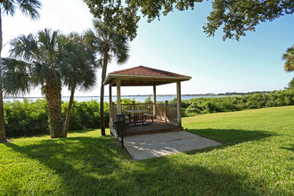 Grande Bay in Clearwater, FL - Building Photo - Building Photo