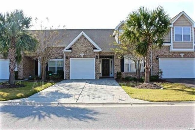 property at 264 Viareggio Road