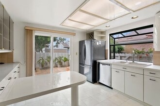 33602 Circula Corona in Dana Point, CA - Building Photo - Building Photo