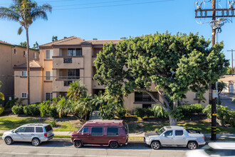 21415 S Vermont Ave in Torrance, CA - Building Photo - Building Photo