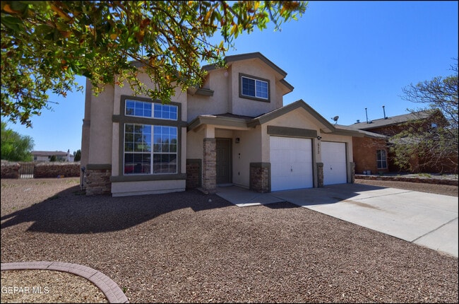 672 Sequeiros Ct in El Paso, TX - Building Photo - Building Photo