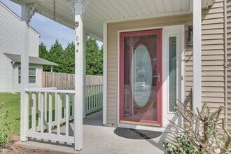 104 A Heather Way in Yorktown, VA - Foto de edificio - Building Photo