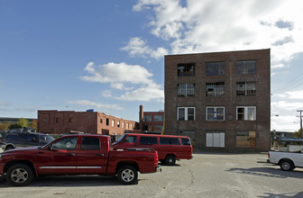 Noland Green Apartments in Newport News, VA - Building Photo - Building Photo