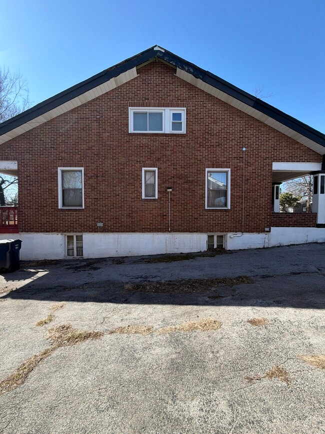 3720 Manola Ave in St. Louis, MO - Building Photo - Building Photo