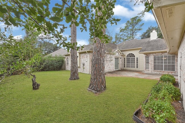 property at 4314 Amber Lake Dr