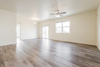 535 Hermosa St in Brighton, CO - Foto de edificio - Building Photo