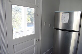 215 N 5th Ave, Unit B in Wilmington, NC - Building Photo - Building Photo