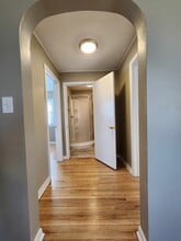 111 W 1st St, Unit 111.5 W 1st St Apt 1 in Lyons, KS - Foto de edificio - Building Photo