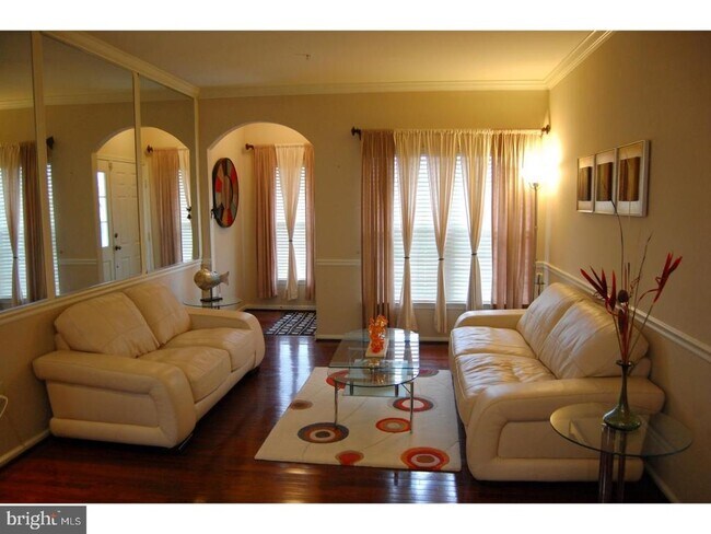 28 Madison Way in Downingtown, PA - Building Photo - Building Photo