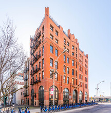 77 River St in Hoboken, NJ - Foto de edificio - Building Photo