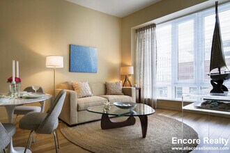 135 Clarendon St in Boston, MA - Foto de edificio - Building Photo