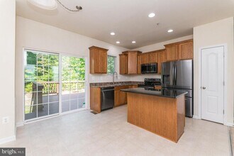 7706 Timbercross Ln in Glen Burnie, MD - Building Photo - Building Photo