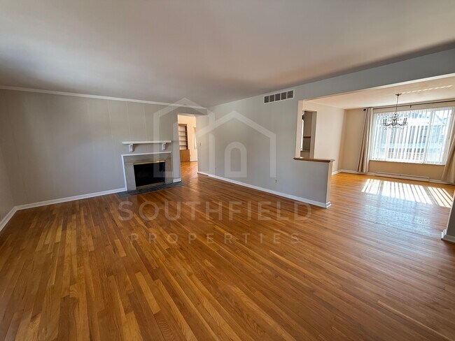 3175 Ramona Ave in Cincinnati, OH - Building Photo - Building Photo