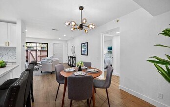 199 E Warren Common in Fremont, CA - Building Photo - Building Photo