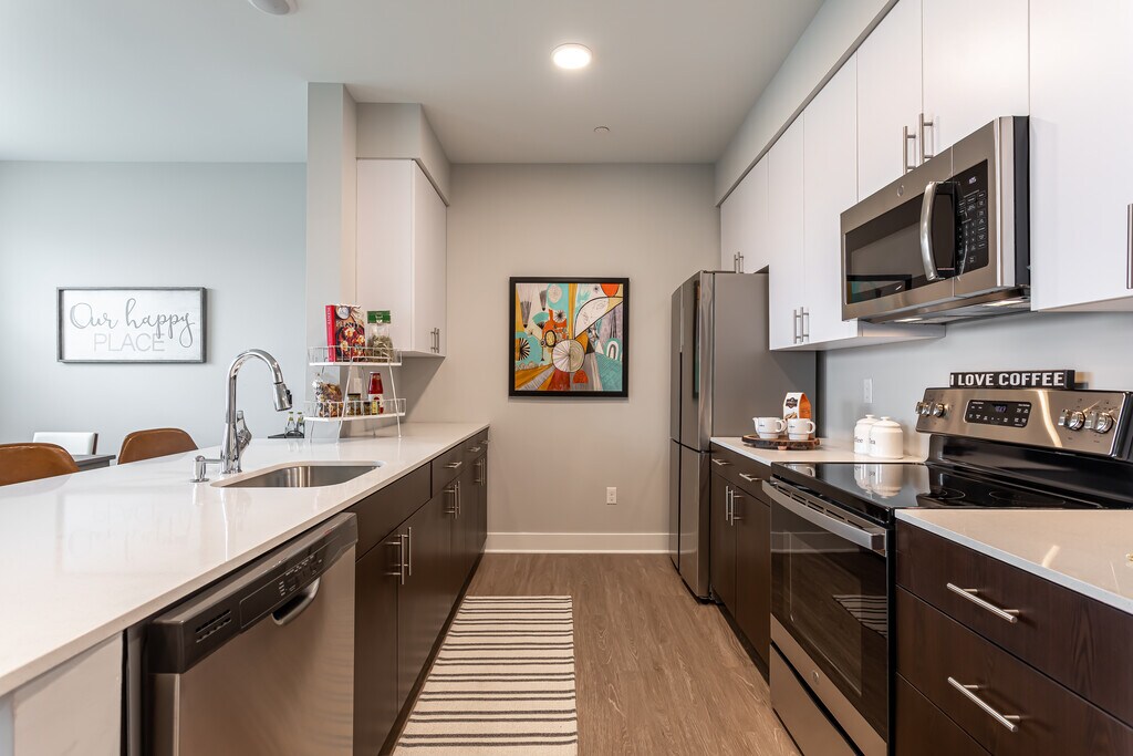 The Cove at Gateway Commons Townhomes East Lyme, CT Apartments