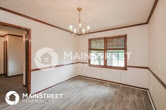 2245 Pinewood Dr in Covington, GA - Foto de edificio - Building Photo