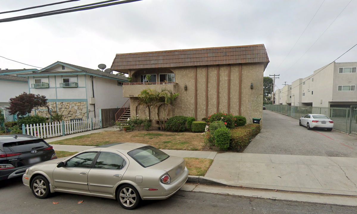 3650 Garnet St, Unit 8 in Torrance, CA - Foto de edificio