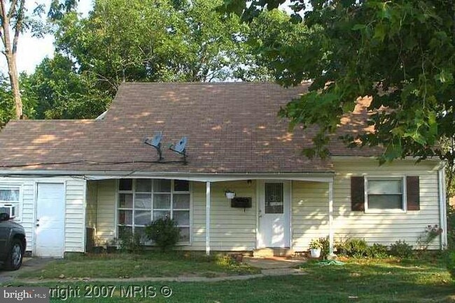 property at 10110 Lomond Dr