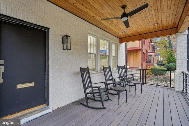 3422 Pennsylvania Ave. SE in Washington, DC - Foto de edificio - Building Photo