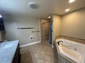 646 SW 37th St in Pendleton, OR - Building Photo - Building Photo