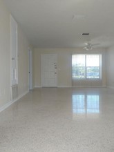 994 Alladin Dr in Deltona, FL - Building Photo - Building Photo