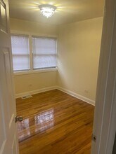 3711 S Michigan Ave in Chicago, IL - Building Photo - Building Photo