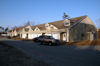 Cedar Wood Estates Condominium in Middleton, MA - Building Photo - Building Photo