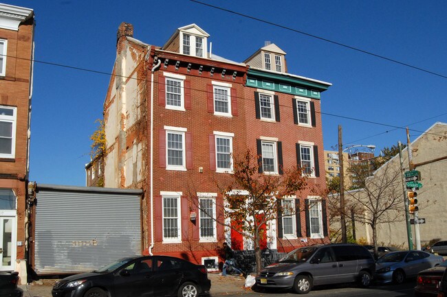 1501-1503 W Girard Ave in Philadelphia, PA - Building Photo - Building Photo