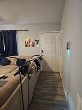 7327 Placid Valley Dr in San Antonio, TX - Foto de edificio - Building Photo