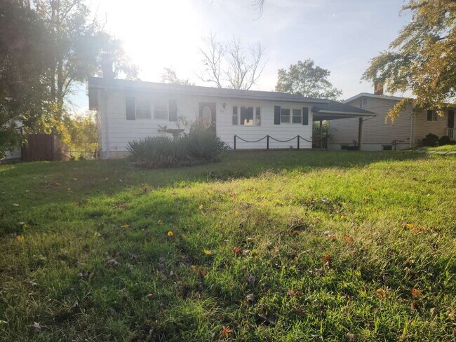 516 Aqua Ridge Dr in St. Louis, MO - Building Photo - Building Photo