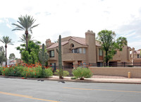 Venetian I & II in Scottsdale, AZ - Foto de edificio - Building Photo