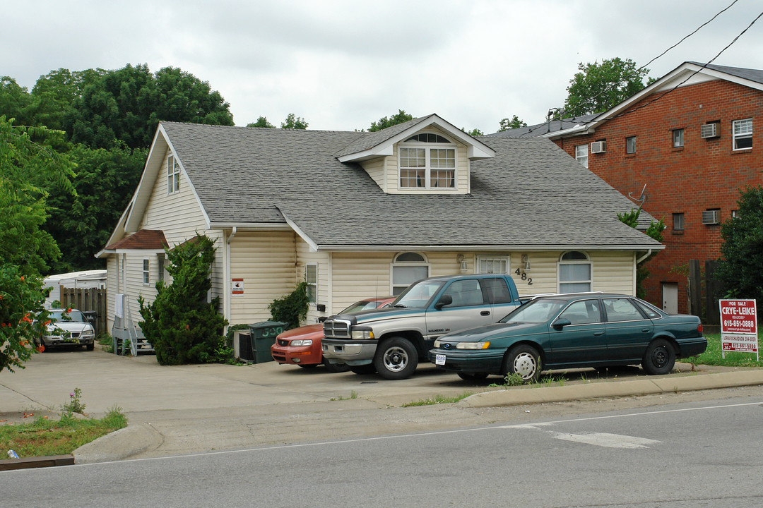 482 S Water Ave in Gallatin, TN - Building Photo