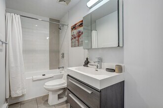 375 Rue de la Concorde, Unit SI ID1353183P in Montréal, QC - Building Photo - Building Photo