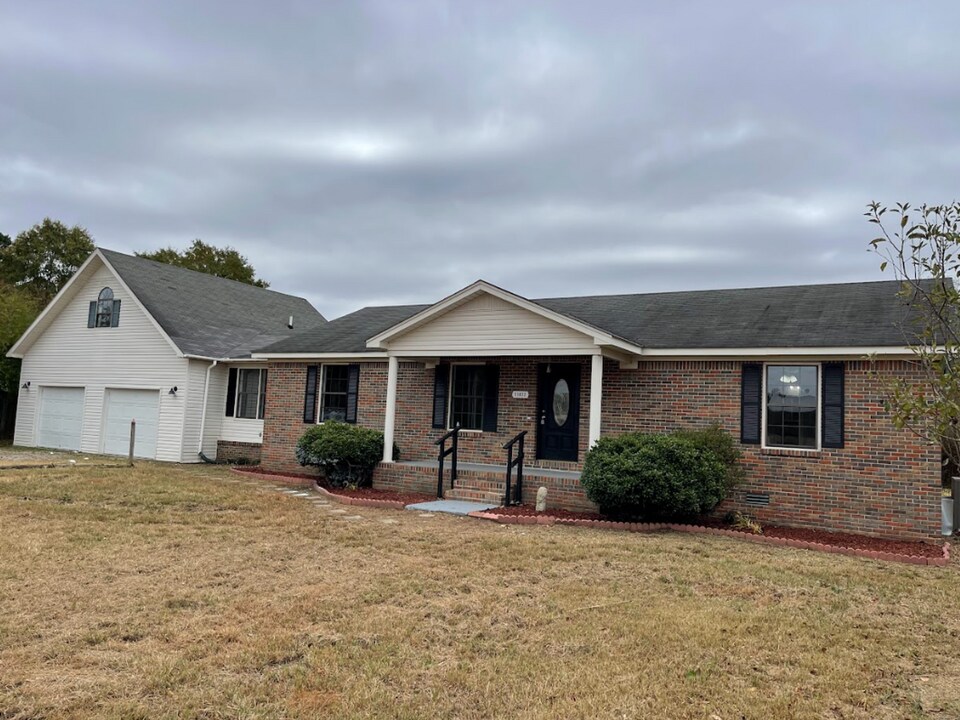 11022 Co Rd 236 in Moulton, AL - Building Photo