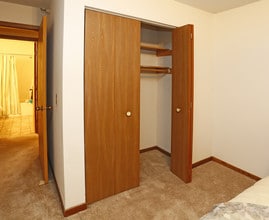 Park Avenue Apartments in White Bear Lake, MN - Building Photo - Interior Photo