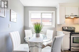 325 Poplar St in Oshawa, ON - Building Photo - Building Photo