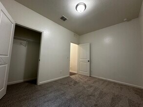 5310 Flying Hooves in San Antonio, TX - Building Photo - Building Photo