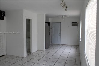 1601 NW 81st St. in Miami, FL - Building Photo - Building Photo