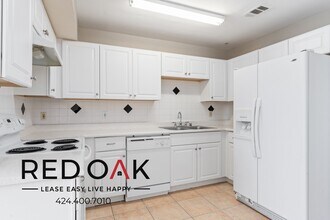 32450 Candlewood Dr in Cathedral City, CA - Building Photo - Building Photo