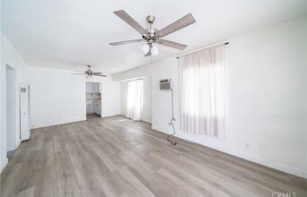 1509 E 20th St in Long Beach, CA - Foto de edificio - Building Photo