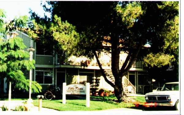 Berry Court Apartments in Morgan Hill, CA - Building Photo - Building Photo