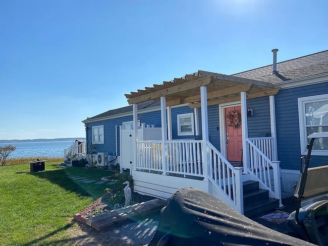 property at 34648 W Harbor Dr