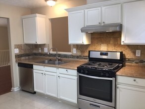 2279 Halcyon Way in Lawrenceville, GA - Building Photo - Building Photo