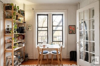 15 STREET, Unit 14 in Brooklyn, NY - Foto de edificio - Building Photo