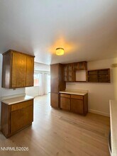 1702 Bonita Vista Dr in Sparks, NV - Foto de edificio - Building Photo