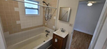 912 Engman St in Clearwater, FL - Building Photo - Building Photo