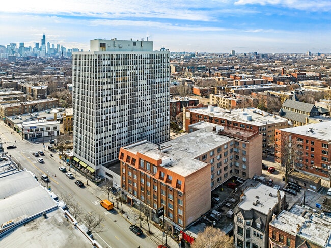 2424 N.Clark