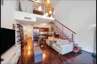 31 SE 5th St, Unit 704 in Miami, FL - Building Photo - Building Photo